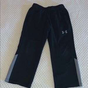 Boys YXS under Armour sweatpants